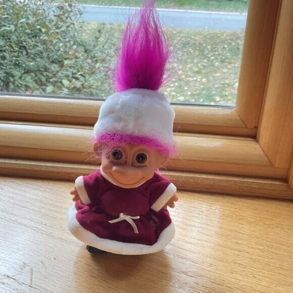 Vintage Troll Doll With Pink Hair & Santa Outfit - Picture 2 of 4